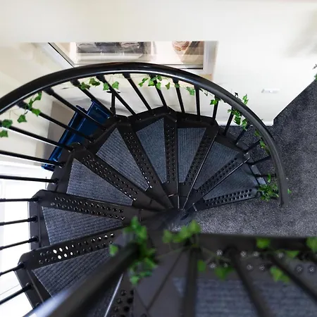 Apartment Castle Bay Scarborough