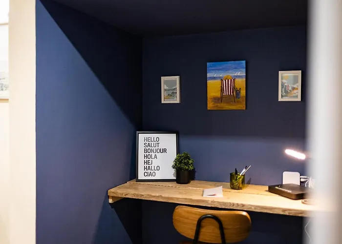 Castle Bay * Scarborough